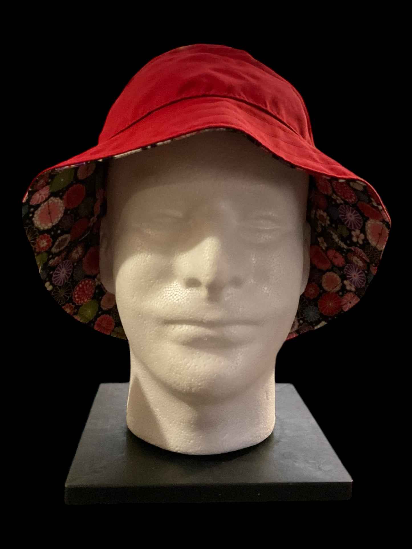 reversible bucket hat - multi red mums