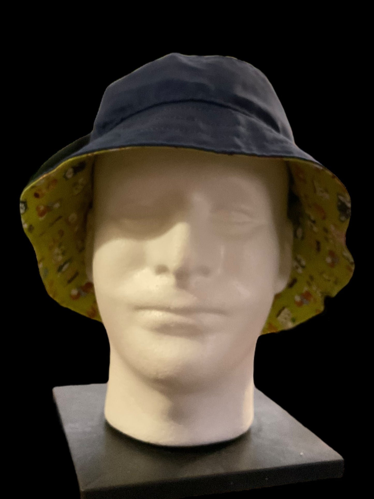 reversible bucket hat - green Shiba Inu